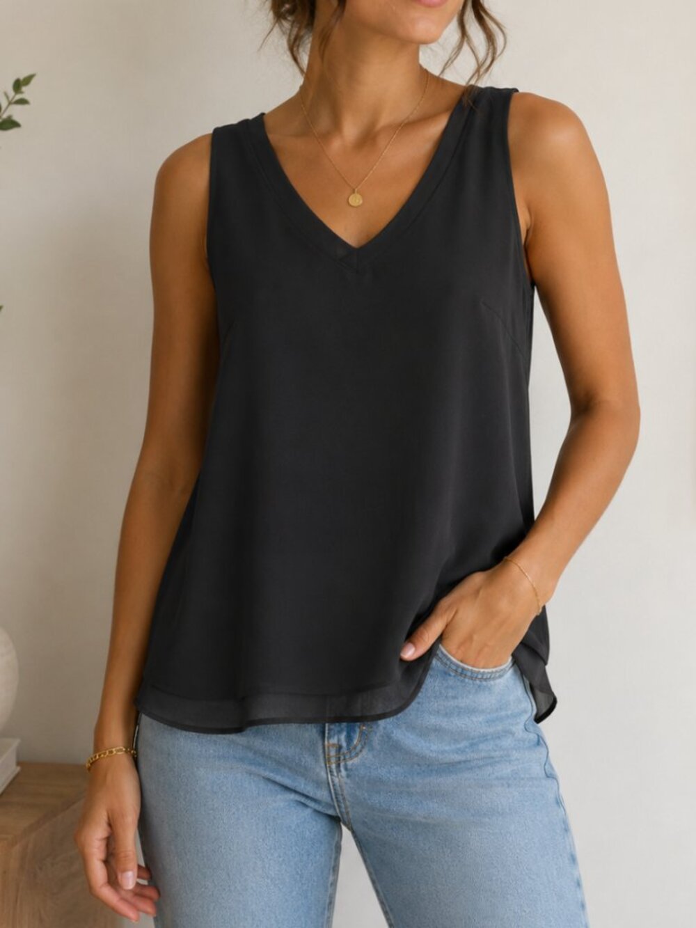 Michelle Black Lightweight Tank Top – Size 18